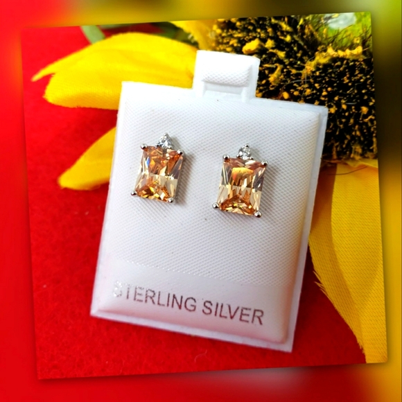 New - Champagne CZ Stone Rectangular Sterling Silver Earrings - Picture 1 of 5